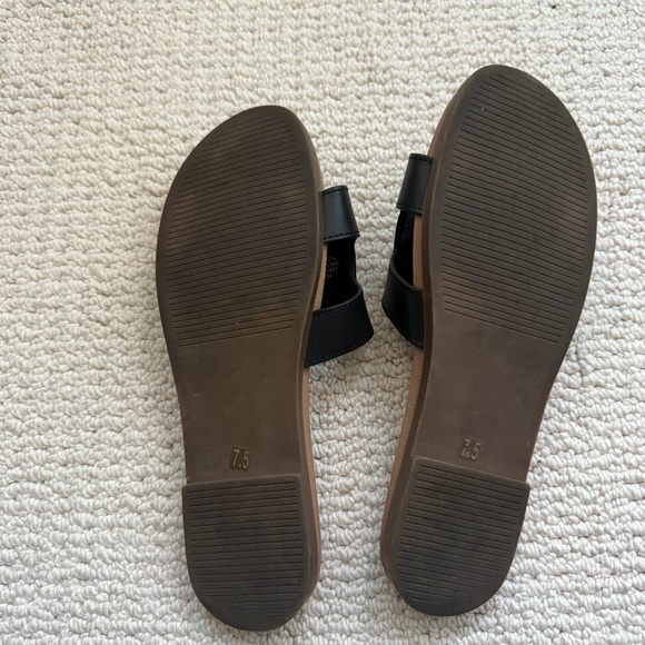 Steve Madden Hadyn Black Leather Sandals - Picture 2 of 2